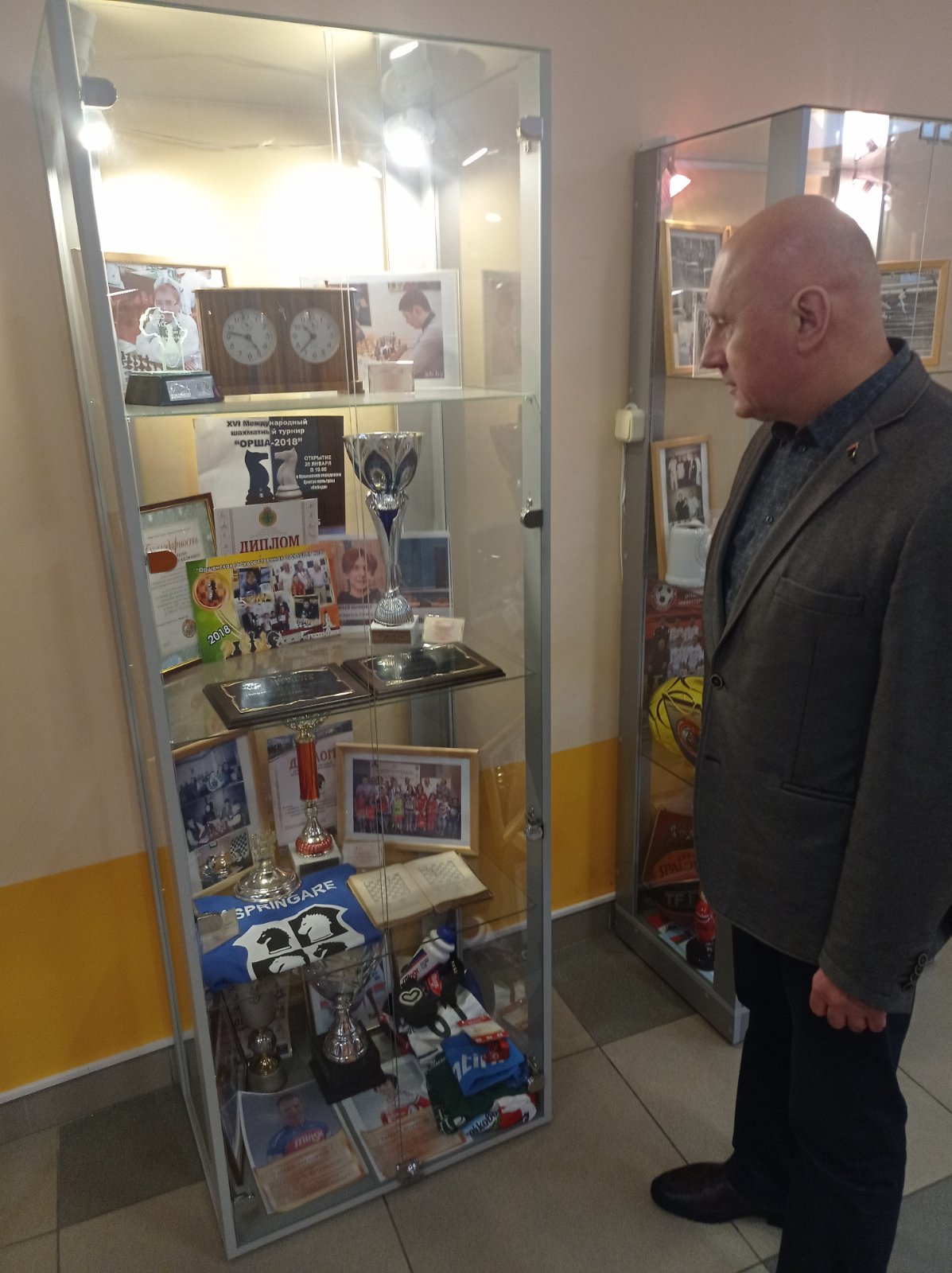 IMG 9dc5fb54516f3d75a3b15f3e75459937 V